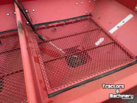 Distributeur d‘engrais Lely centerliner stooier , front aandrijving