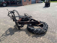 Pousse fourrage à pneu  Dubbele Voerbandveger