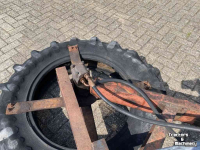 Pousse fourrage à pneu  Dubbele Voerbandveger