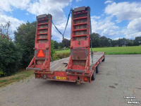 Semi-remorque surbaissé  Goldhover 24 ton dieplader