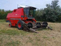 Moissonneuse batteuse Massey Ferguson 31