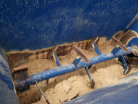 Épandeur de sciure pour des logettes AP AS 2000