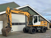 Pelles sur pneus Liebherr A900C