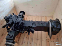 Nouvelles pièces diverse New Holland TT4.90 TD5  T4
