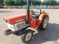 Tracteur pour vignes et vergers Kubota B1600