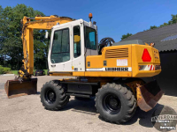 Pelles sur pneus Liebherr A900 Litronic