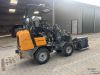 Chargeuse sur pneus  Giant D263SW