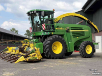 Ensileuse automotrice John Deere 7500