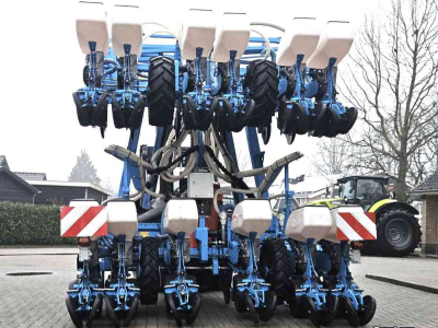 Semoir Monosem NG plus 12 rij