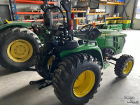 Tracteur pour vignes et vergers John Deere 3025E
