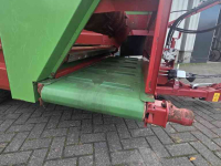 Distributeur de fourrage en bloc Strautmann bvw