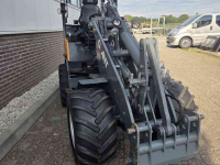 Chargeuse sur pneus Giant V452T