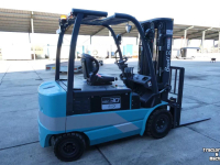 Chariot élévateur Baoli Elektrisch Overjarig weinig uren!! Lease &euro; 315,-- p/m* KBE30