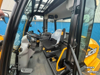 Chargeuse sur pneus telescopique JCB Telemaster TM 280 s