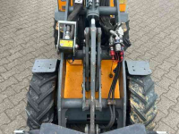 Chargeuse sur pneus Giant D254SW