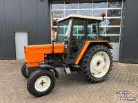 Tracteur Renault 551