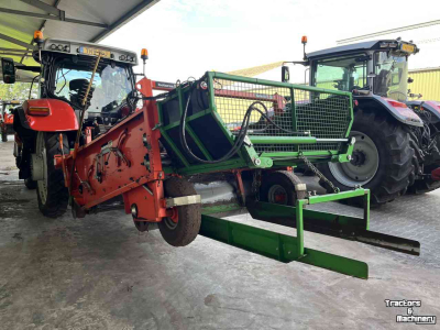 Arracheuse d‘oignons Holaras UM150-F - UR-135-DB Uienrooiset oogstmachines