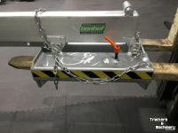 Chariot élévateur  - -