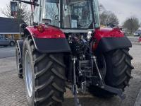 Tracteur Massey Ferguson 5S.135