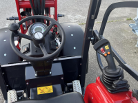 Chargeuse sur pneus  Schaffer 2630 slt