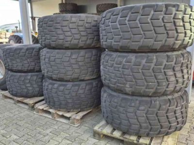 Roues, Pneus, Jantes, Barillets Jumelage Michelin 525/65R20.5 Michelin XS op 10 gaats velg 20.5R20.5