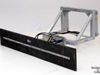 Autres matériel et accessoires d´étable Qmac Modulo Gummischieber 1800mm 180cm Anbau Terex