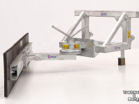 Pousse fourrage à pneu Qmac 240 MECH SCHUIN EURO