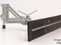 Pousse fourrage à pneu Qmac 240 MECH SCHUIN EURO