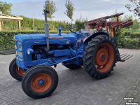 Tracteurs anciens Fordson Super Major