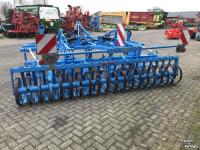Cultivateur Lemken Karat 9/400 met flexringwals