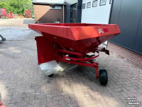 Distributeur d‘engrais Lely 1250 liter