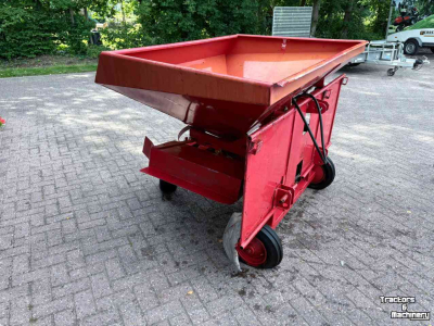 Distributeur d‘engrais Lely 1250 liter