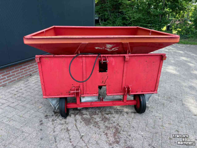 Distributeur d‘engrais Lely 1250 liter