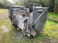 Mélangeuse automotrice  DICHTE BAK / CLAAS AANSLUITING