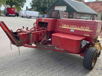 Presses New Holland 570 Balepers pers pakkenperk weidebouwmachines