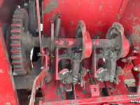 Presses New Holland 570 Balepers pers pakkenperk weidebouwmachines
