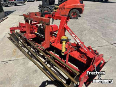 Herse rotative Lely lely  combi rotereg