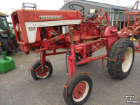 Tracteur International 423