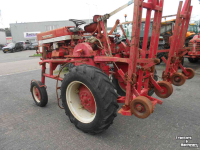 Tracteur International 423
