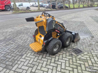Chargeuse compacte Giant sk252d