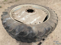 Roues, Pneus, Jantes, Barillets Jumelage  12,4 r46     12,4 r32