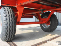 Epandeur de fumier Agromet Igamet NT255/3 stalmeststrooier mestverspreider ruige mest strooier