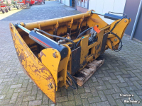 Distributeur de fourrage en bloc Mammut SILO CAT 220 M