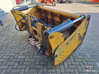 Distributeur de fourrage en bloc Mammut SILO CAT 220 M