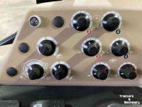 Tracteur pour vignes et vergers Massey Ferguson 3 V 95 Dyna 2 Fruit Fruitteelt smalspoor