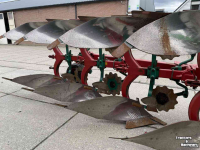 Charrues Kverneland EG100-300-28 4 schaar