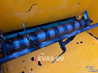 Épandeur de sciure pour des logettes Giant VDB 1000