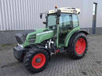 Tracteur pour vignes et vergers Fendt 209 P