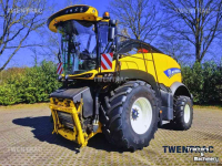 Ensileuse automotrice New Holland FR 550