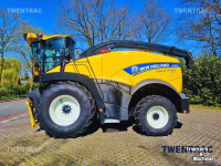 Ensileuse automotrice New Holland FR 550